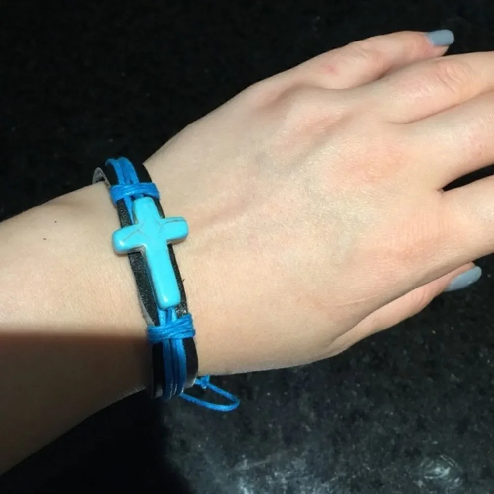 🎉1 hr sale🎉Cross Bracelet 🎉🎉